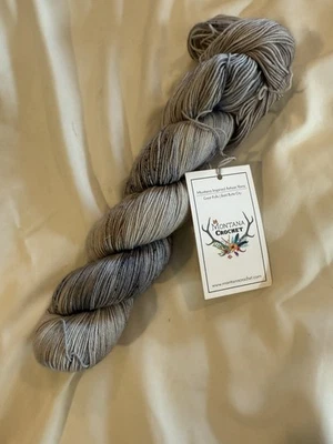 montana hilo ganchillo madeja digitación peso Foto 1 de 2