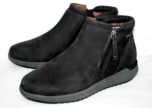 COBB HILL Skylar Waterproof Zip Ankle Bootie Women Size 9XW Black Nubuck Leather - Picture 1 of 7