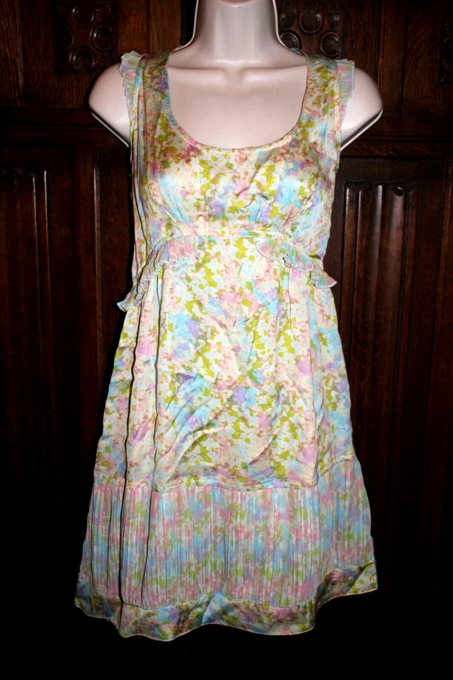 Kimchi Blue dress M Urban Outfitters sleeveless tank  floral ruffle romantic - Image 1 of 4