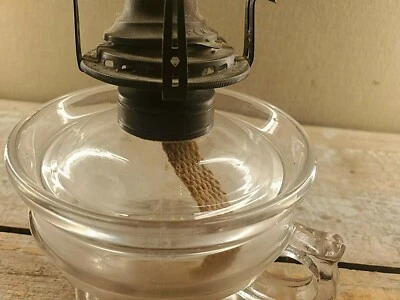 Lámpara de dedo FORMA RARA borde de goteo de aceite queroseno Adirondack campamento victoriano 1870 antiq Foto 1 de 4