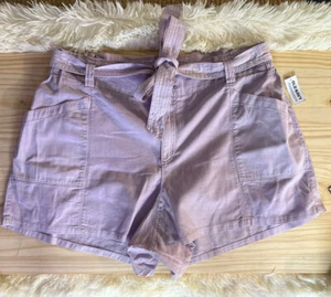 Old Navy Womens Size 2XL High Waist Belted Workwear Twill Shorts Light Pink NWT - Picture 1 of 8