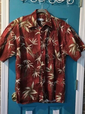 Half Moon Bay Boutique Men's Medium Hawaiian SHIRT Bamboo Print Red Tan Cotton - Image 1 of 4