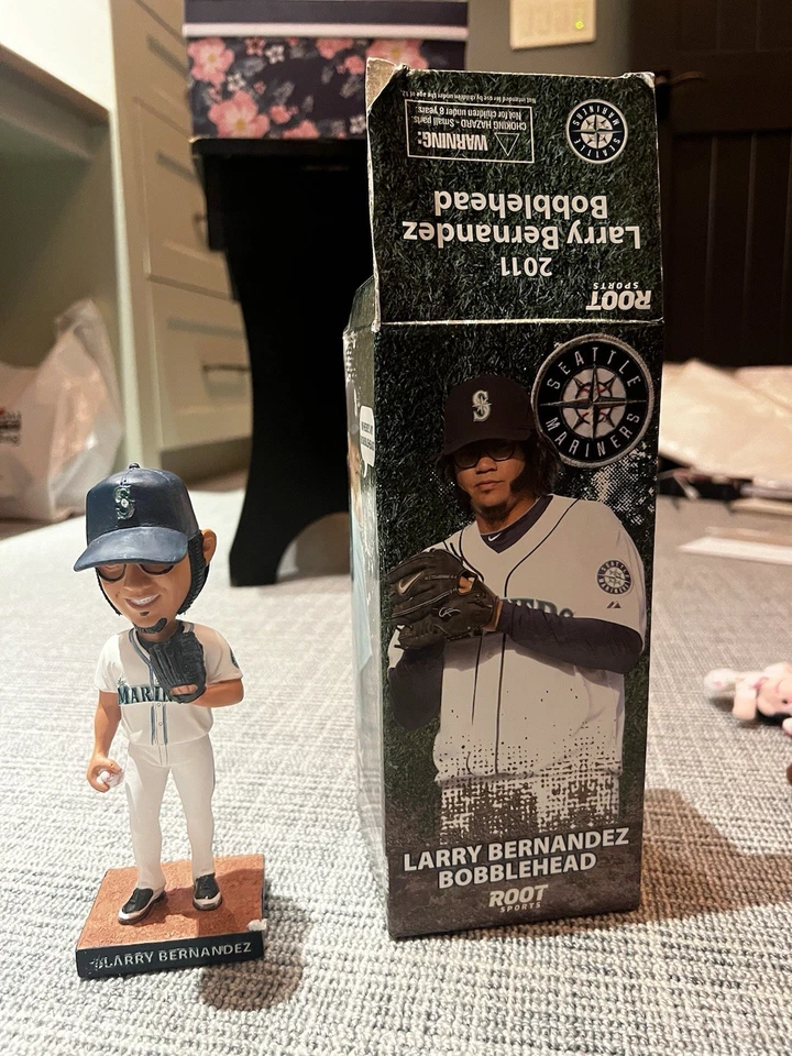 FELIX HERNANDEZ 2011 LARRY BERNANDEZ SGA Seattle Mariners Bobblehead NIB - Image 1 of 1