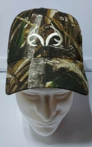 Men's Realtree Adapt Camouflage Adjustable Ball Cap with Logo on Front Max-5 - Picture 1 of 3