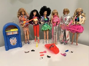 Barbie & the Rockers 1985 lotto 6 bambole accessori vestiti Becky, Dana, Barbie - Foto 1 di 21