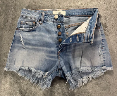 Pantalones Cortos BKE Billie Jean 24 Azul Envejecido Botón-Vuela Deshilachado Dobladillo Elástico Denim Foto 1 de 4