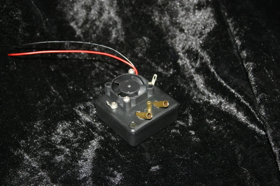 Duo Raucherzeuger KU HL  Rauchgenerator Rauchmodul HL Torro Truck  neu für  V6 - Bild 1 von 4