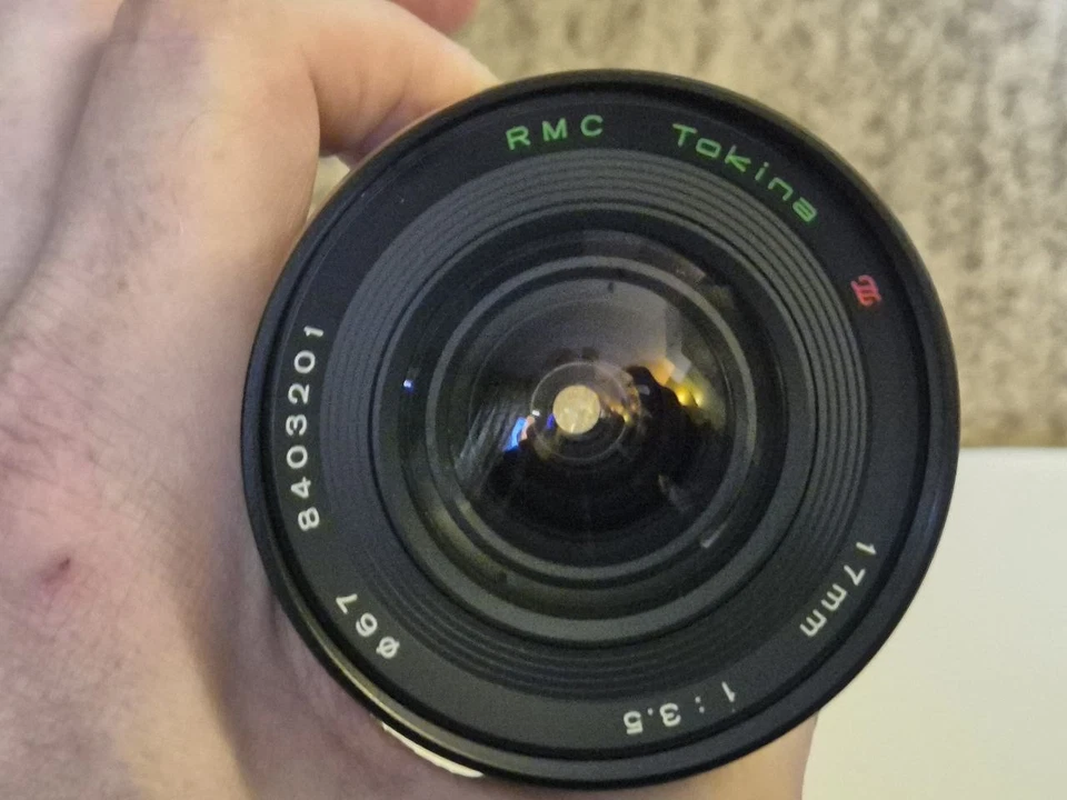 Tokina RMC 17mm F/3.5 Ultra Wide Angle Lens (Canon FD Mount) Excellent Cond... - Image 1 of 4