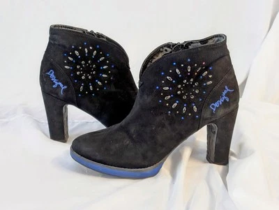 Botines para mujer Desigual Cristalone negro azul gemas logotipo Foto 1 de 4