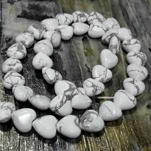 Howlite natural, forma de corazón, cadena de 10x10x5 mm 40 piezas. Vendedor de oz por correo gratuito - Imagen 1 de 4