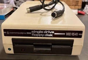 Commodore 1541/VIC-1541 Single Drive Floppy Disk TESTED WORKS. W/Manual - Picture 1 of 5