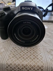 Sony Cyber Shot DSC-HX400V 20.4MP Kompaktkamera - Schwarz - Bild 1 von 3