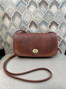 Vtg Coach Dinky Flap Turnlock Crossbody Bag Glove Tanned Leather - Picture 1 of 13