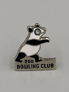 Vintage Panda Bär Bowling 200 Club Anstecknadel Brosche - Bild 1 von 4