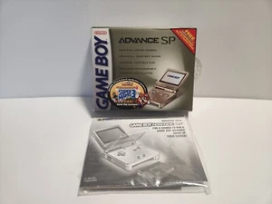 Gold Game Boy Advance SP Super Mario Bros 3 Toys R Us Console Bundle Box ONLY - Afbeelding 1 van 10