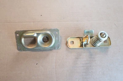 Bonito juego de pestillos capó delantero OEM VW Volkswagen MK1 Rabbit Golf GTI Cabriolet Foto 1 de 4