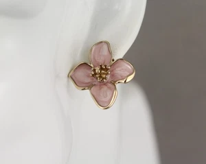 Pendientes Oro Rosa Esmalte Flor Floral Stud Post Margarita Pétalo 7/8" Ancho - Imagen 1 de 12