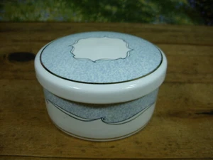 Vintage Wedgwood VENICE Bone China Trinket Box Gift Box 3.75" x 2" - Picture 1 of 9