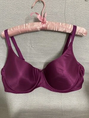 Sujetador Bestform púrpura 42D con aros copa acolchada estilo sin costuras 6902 con aros Foto 1 de 4