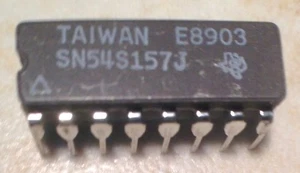 T.I. Selector de datos militar cuádruple 2 a 1 línea SN54S157J 54S157 74S157 - Nuevo de lote antiguo - Imagen 1 de 1
