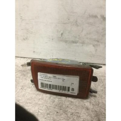 FAROL DESTRO PARA VOLKSWAGEN GOLF 3A SÉRIE -BERL.-CABRIO (92-98) 1.4 BER. 1992 - Imagem 1 de 4