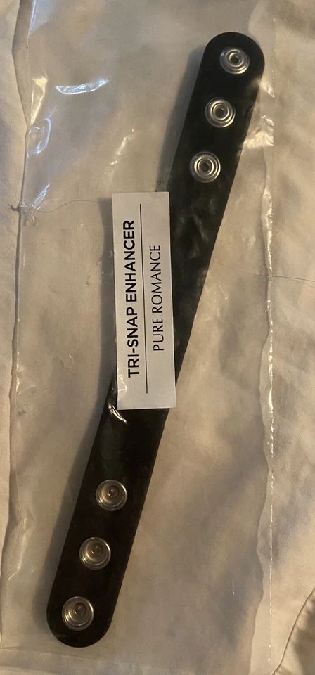 Pure Romance Tri - Potenciador a presión - Correa para el pene Foto 1 de 1