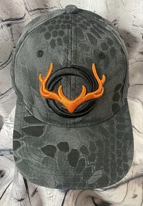 Neu ohne Etikett Browning Truckermütze gesticktes Logo verstellbar schwarz/grau Tarnmuster Jagd - Bild 1 von 4
