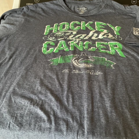 Hockey Fights Cancer Vancouver Canuck’s shirt XLOld Time Hockey Brand Cover