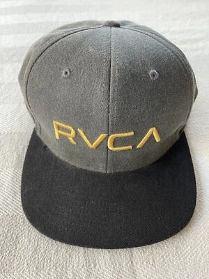 Sombrero RVCA gris y negro SnapBack con logotipo RVCA bordado dorado... ajuste medio Foto 1 de 4