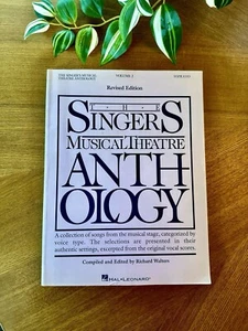 Antologia Teatro Musicale del Cantante - Volume 2 Libro Soprano - Foto 1 di 3