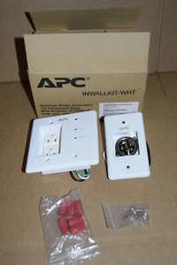 APC INWALLKIT Schneider Electric AV In-Wall Power Filter & Connection Kit, weiß - Bild 1 von 4