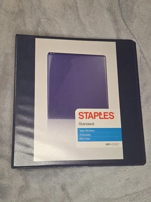 Carpeta de vista de 3 anillos estándar Staples de 1,5" - azul - material de oficina escolar duradero Foto 1 de 2