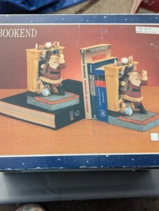 2 Weihnachten Buchstützen in Originalverpackung Urlaub Weihnachtsmann Kamin 6" x 3,5" - Bild 1 von 11