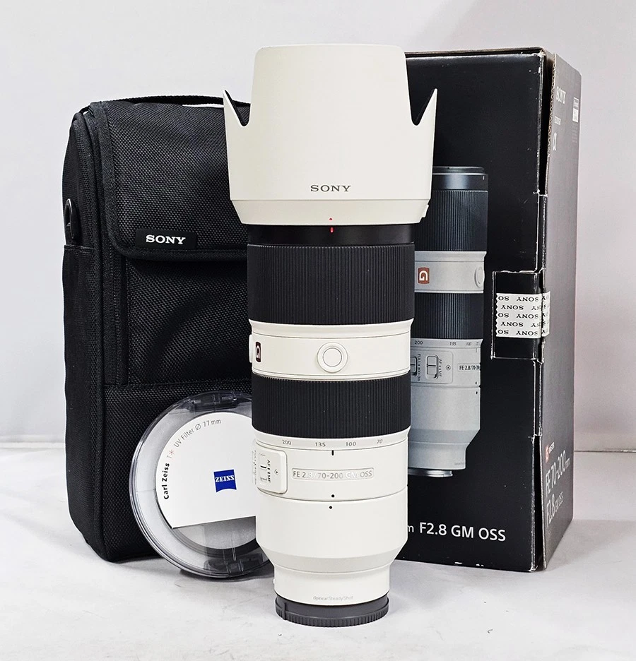 Sony SEL E Mount 70200GM FE 70-200mm F2.8 GM OS Lens GM 1(MINT) + ZEISS FILTER - Image 1 of 1