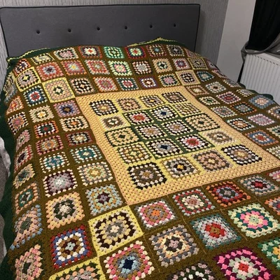 King size Hand Crochet Blanket Granny Squares Wool & Wool Mix - Image 1 of 4
