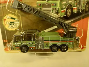 Matchbox Pierce Velocity Piattaforma Aerea Camion dei Pompieri Verde 2024 Funzionante Impianti - Foto 1 di 3