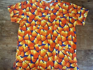 Peaches Candy Corn Graphics Womens XL Cotton Scrub Top Halloween VGC - Picture 1 of 3