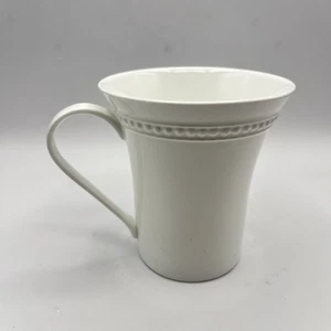 Taza de té de café 222 quinta taza blanca en relieve patrón Exeter - Imagen 1 de 13