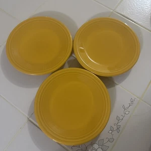 Lot of 3 VTG Fiesta Homer Laughlin Lunch/Salad/Plates~Yellow/Sunflower~7 1/4 in - Picture 1 of 17
