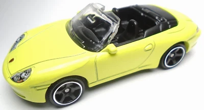MATCHBOX PORSCHE 911 CARRERA CABRIOLET 2023 AMARILLO 1:64 DIECAST 2 7/8" COCHE Foto 1 de 4