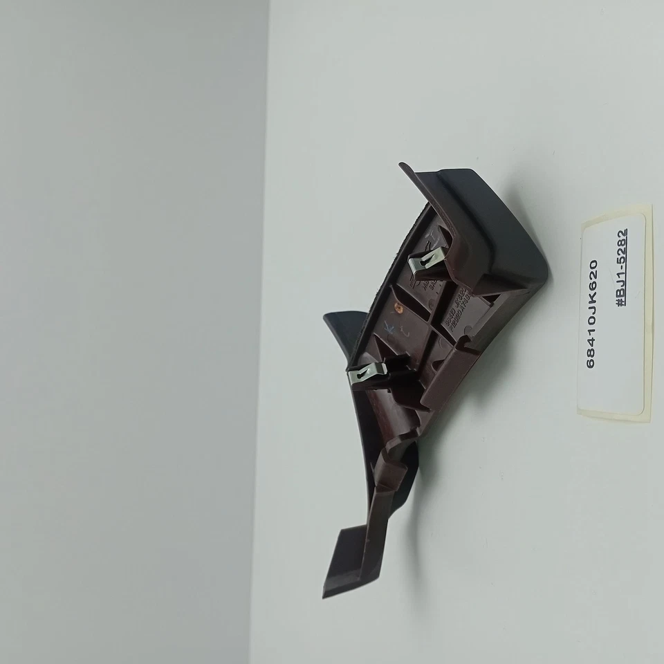 Finalizador de instrumentos Infiniti Q60 2014-2015 68410JK620 Foto 1 de 4