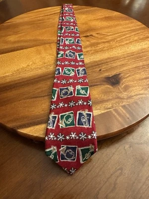 "Corbata de seda para hombre NEIMAN MARCUS diseñador geométrica roja/verde/amarilla 2,75""X 42""" Foto 1 de 4