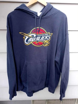 VTG CLEVELAND CAVALIERS pullover Hoodie Sweatshirt BLUE EUC sz 2XL sewn MAJESTIC - Image 1 of 4