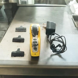 Yellow Wahl Hair Trimmer/Clippers with Charger Model 5598 - Picture 1 of 5