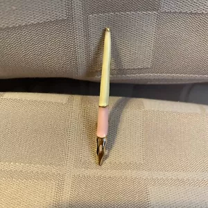 ART Jewelry Pin - Fountain Pin - Picture 1 of 9