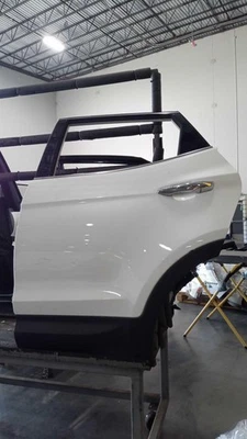 Conjunto de puerta trasera izquierda usado lado trasero se adapta a: Hyundai Santa fe 2015 eléctrico privado Foto 1 de 4