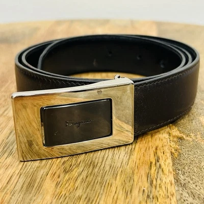 "Cinturón de cuero Salvatore Ferragamo negro marrón doble cara talla 32""-36"" cuadrado" Foto 1 de 4