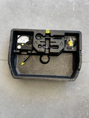 HYUNDAI IONIQ 2017-2022 OEM MALETERO EMERGENCIA NEUMÁTICO RUEDA COMPRESOR DE AIRE BOMBA OEM Foto 1 de 4