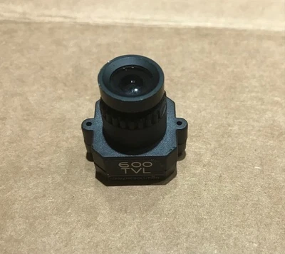 Fat Shark 600 TVL высокого разрешения FPV камеры CMOS NTSC PAL беспилотный летательный аппарат, радиоуправляемый автомобиль, самолет - Изображение 1 из 4