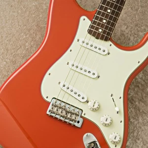 Fender FSR Made in Japan Traditional 60s Stratocaster -Fiesta Red- Lightweight I - Picture 1 of 10